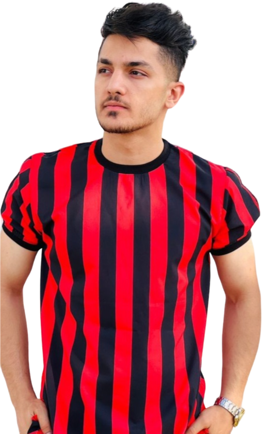تیشرت قرمز